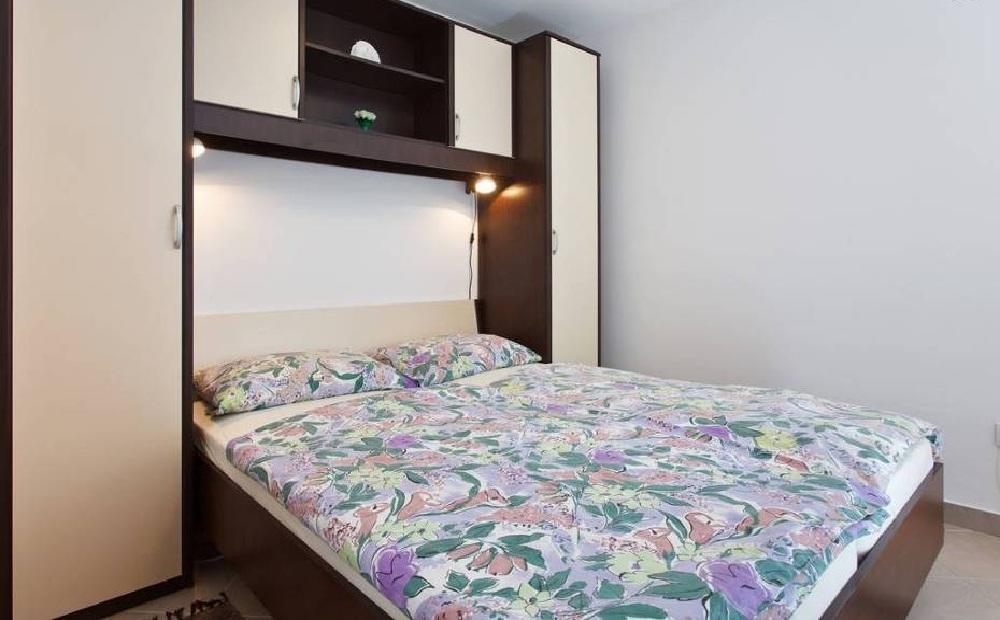Apartments Mali Raj Vranjic Exterior photo