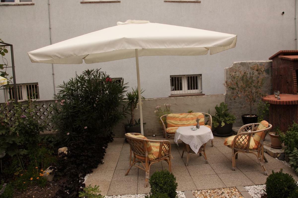 Apartments Mali Raj Vranjic Exterior photo